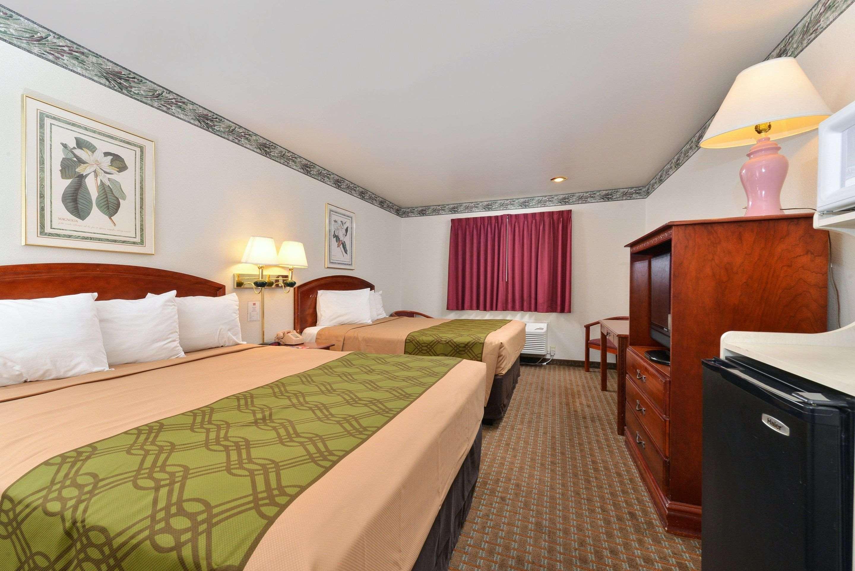 Econo Lodge Inn & Suites Корнінг Екстер'єр фото