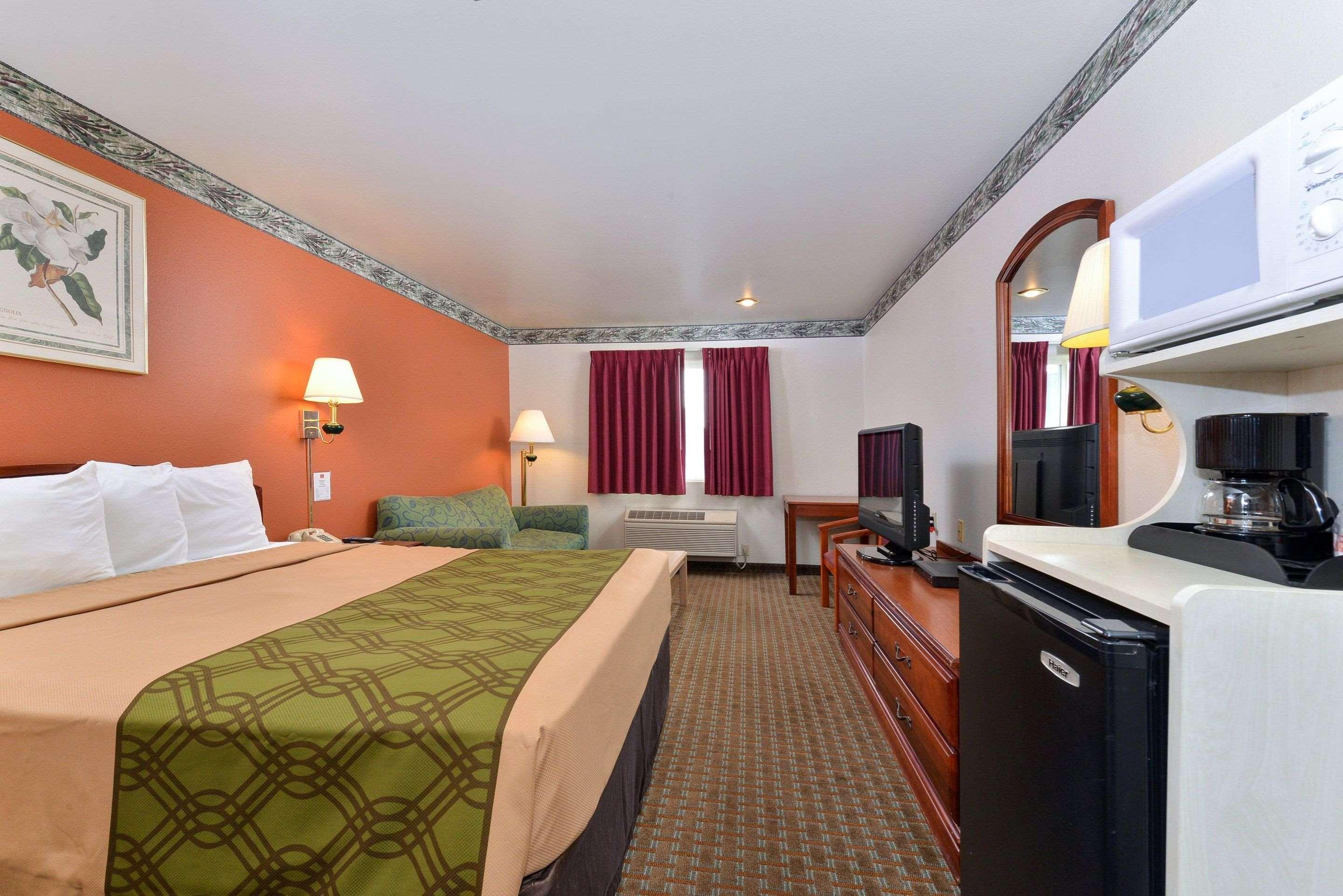 Econo Lodge Inn & Suites Корнінг Екстер'єр фото